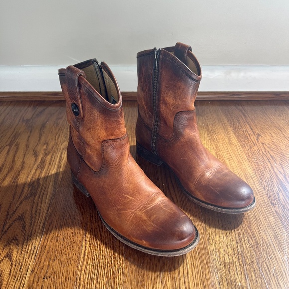 Frye Melissa Button Short Boots - Picture 3 of 17